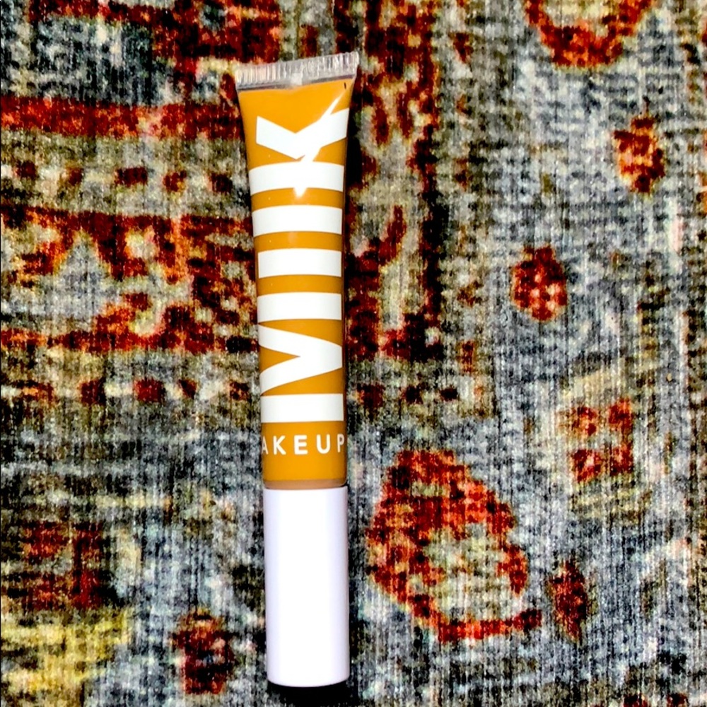 Milk flex concealer